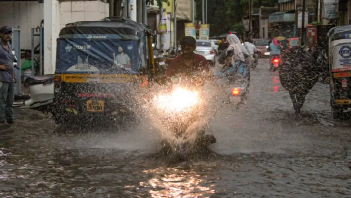 Weather Update: Monsoon Fury Hits Maharashtra, Red and Orange Alerts Issued Across Districts