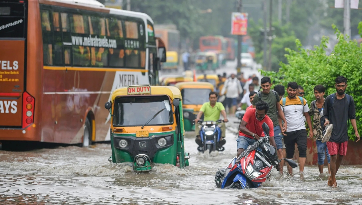Weather Update: Monsoon Mayhem 2025, Heavy Rainfall Alert Issued Across Several States