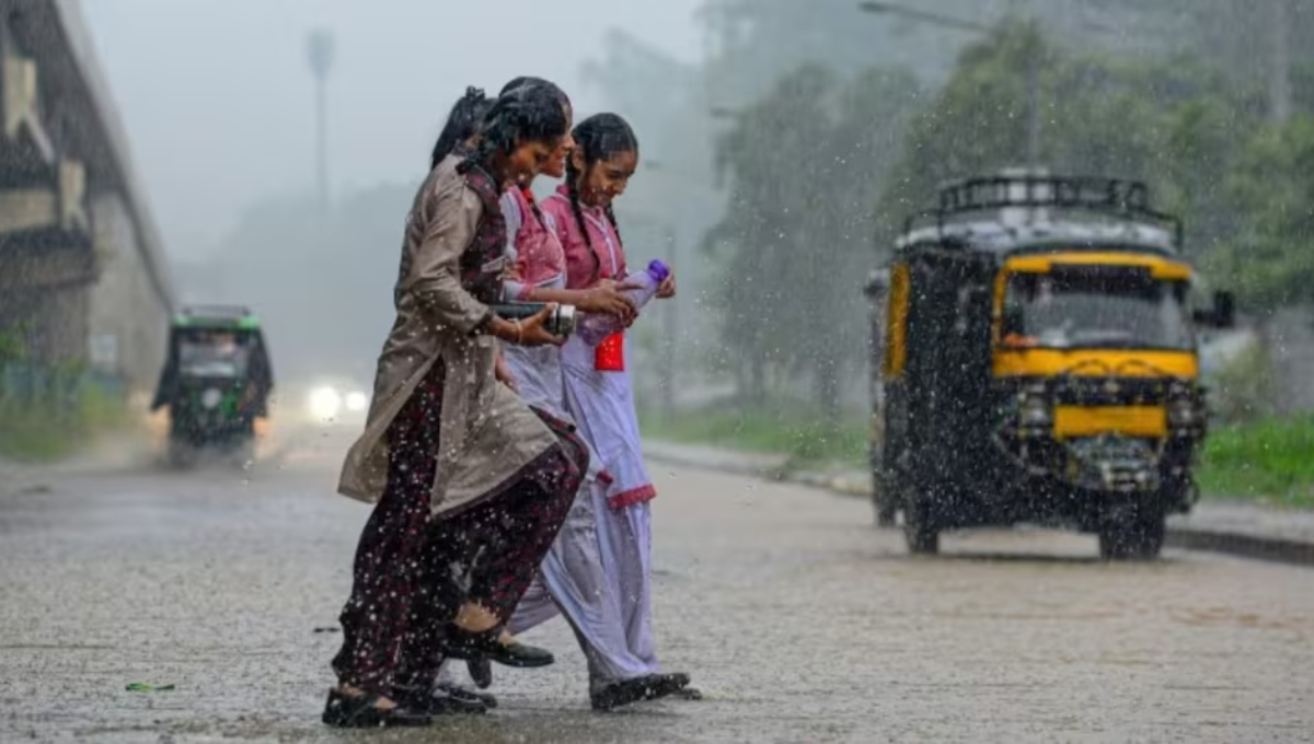 Weather Update: Heavy Showers Predicted in North India, IMD Warns of Rain from Delhi-NCR to UP-Bihar