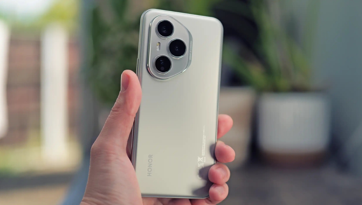 Honor 400 Pro: Stunning AMOLED Display, Flagship Chip, 100W Fast Charging And 200MP Magic