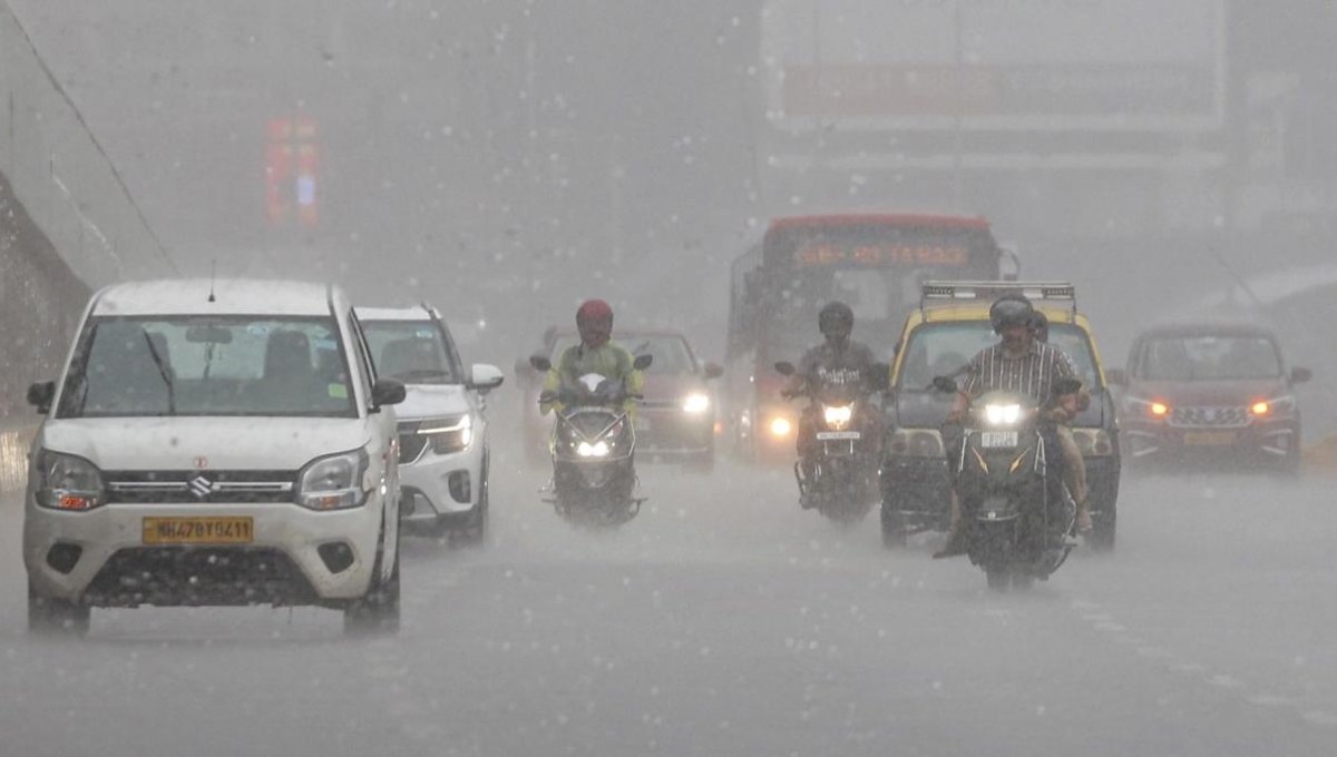 Indian Weather Alert: Heavy Rainfall Expected Across Several States from July 16 Stay Safe