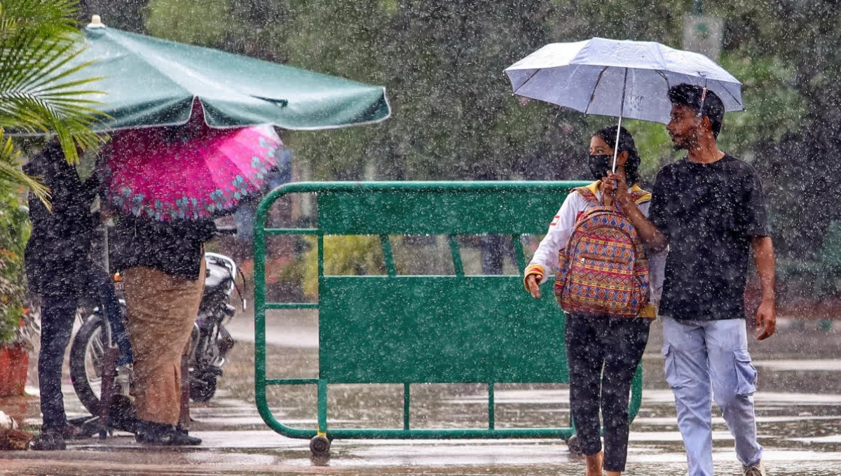 Weather Update 2025: Torrential Rains Lash India, Red and Orange Alerts Across Multiple States