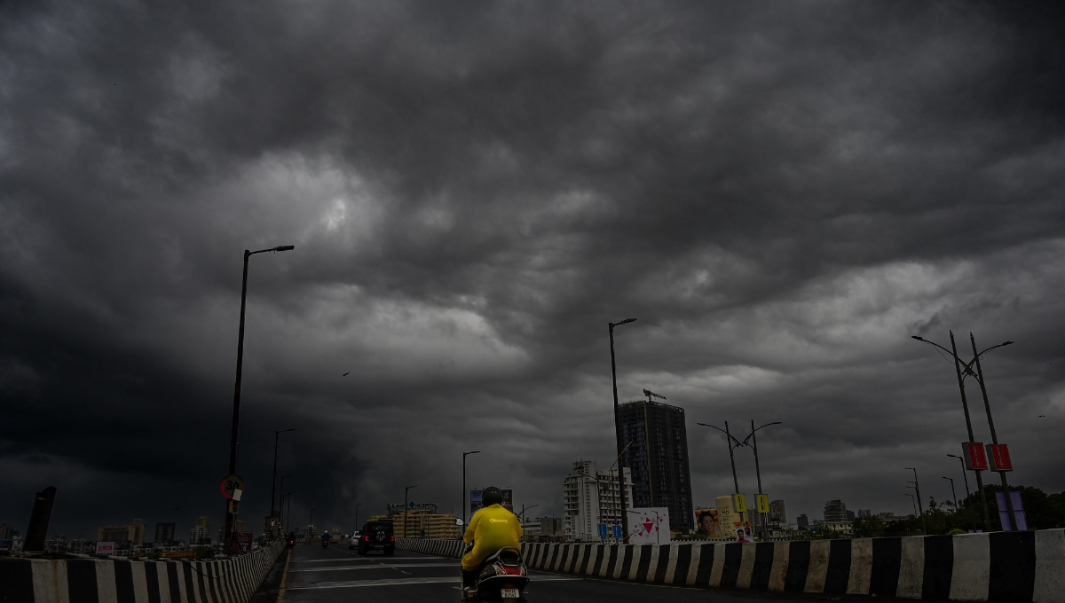 Weather Update: Monsoon Fury Returns, Heavy Rain and Storm Warnings for Several Indian States from July 25