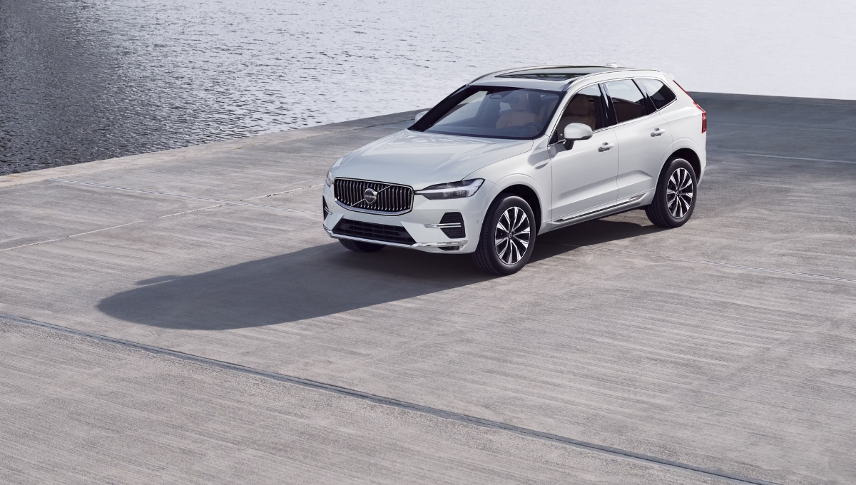 Volvo XC60 2025: Where Luxury Meets Power, A Future-Ready SUV with Hybrid Efficiency, 60km Mileage And Rs70 Lakh Price Tag