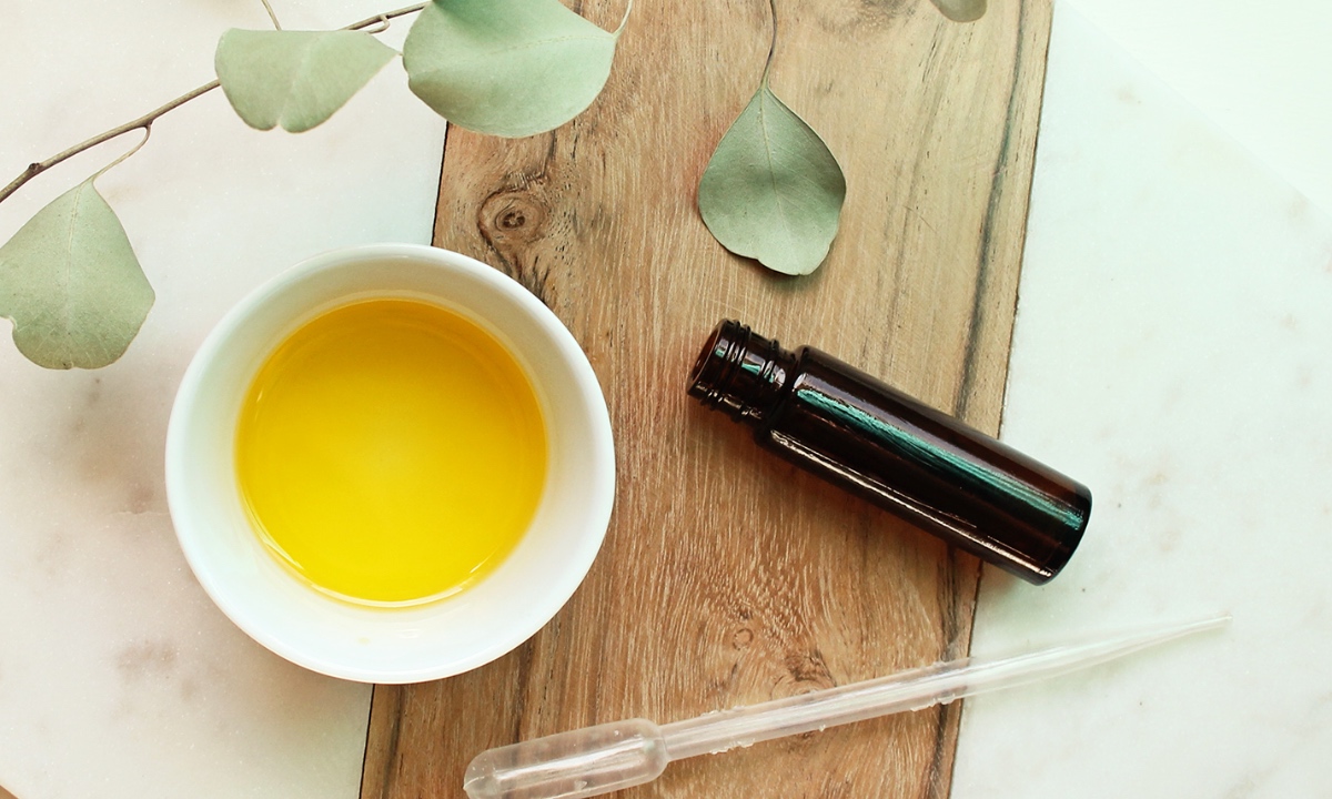 DIY Winter Face Serum