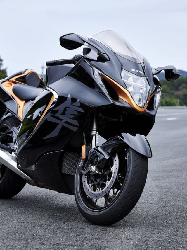 Suzuki GSX 1300 RR Hayabusa.