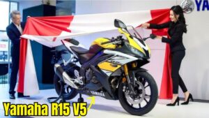 Yamaha R15 V5 Come With Killer Look And Awesome Performance At Budget Price