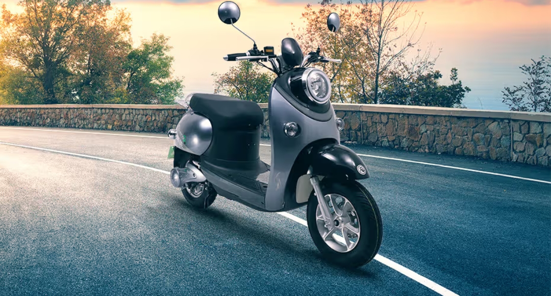 Evolet Pony A Compact and Efficient Electric Scooter for Urban Commutes