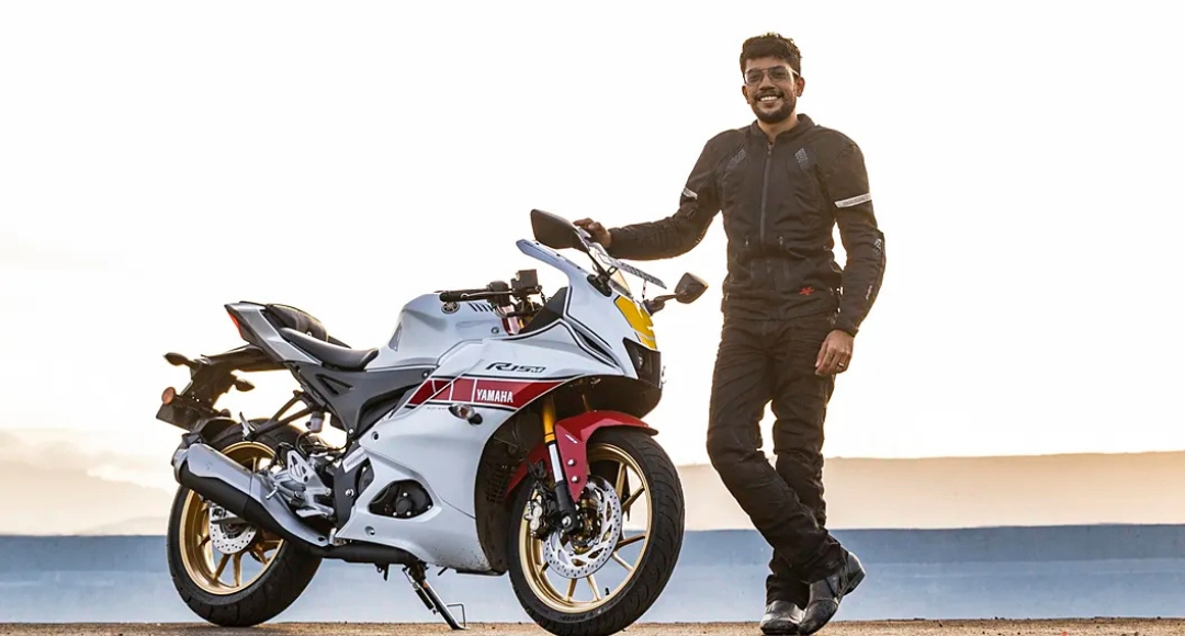 Yamaha R15 V4 The Ultimate Sports Bike for Thrill Seekers