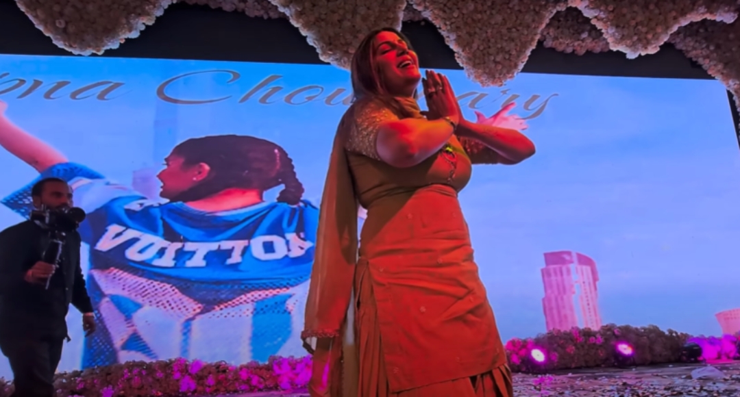 Fans Go Crazy Over Sapna Choudhary Power-Packed Dance on Bhakti Karu Ke Pyaar