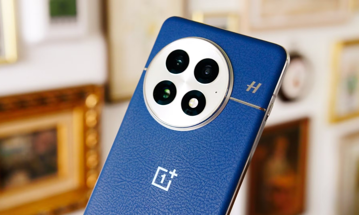 OnePlus 13, The Ultimate Flagship Experience with Power and Elegance