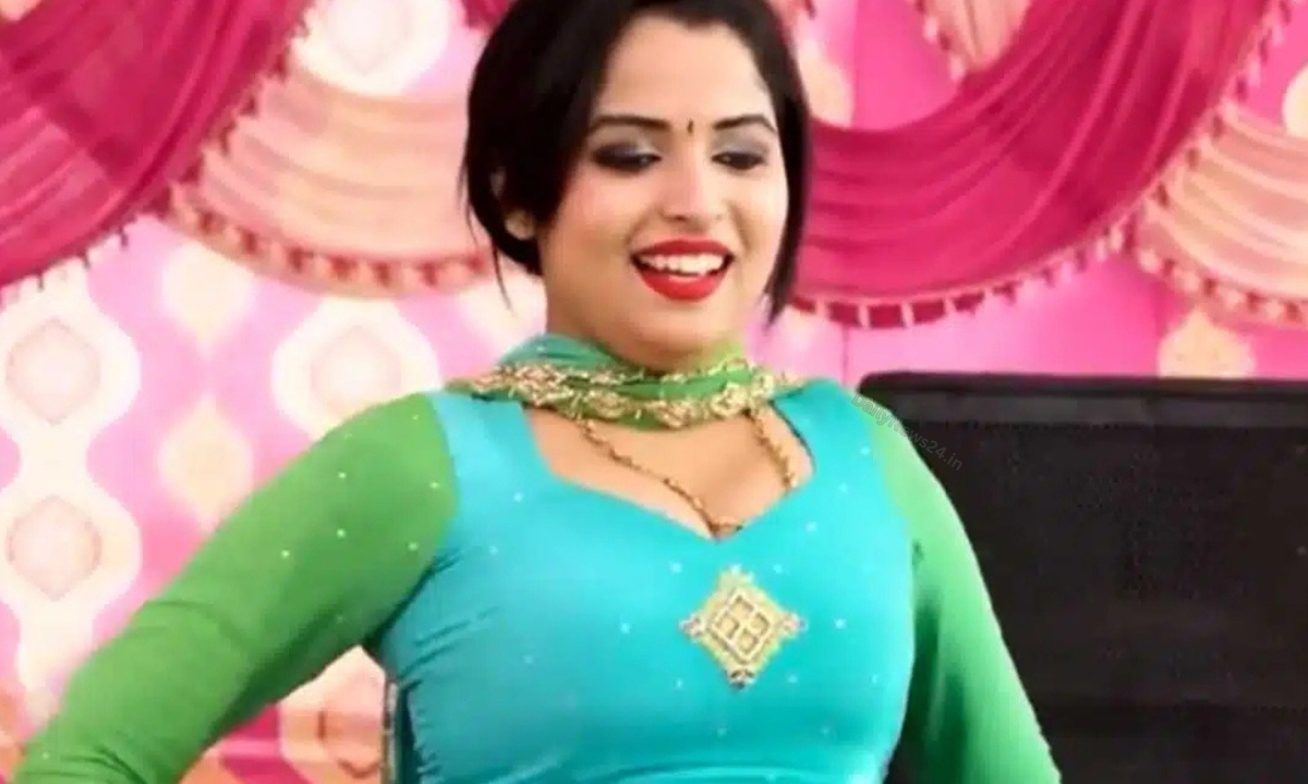 Muskan Baby Sets the Stage on Fire with Power-Packed Dance on Sapna Choudhary Hit Track
