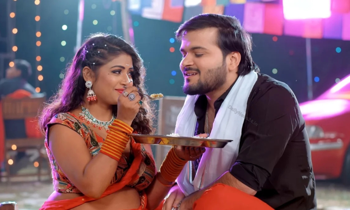 Arvind Akela and Rani Sizzling Chemistry in Seeti Sets the Internet on Fire