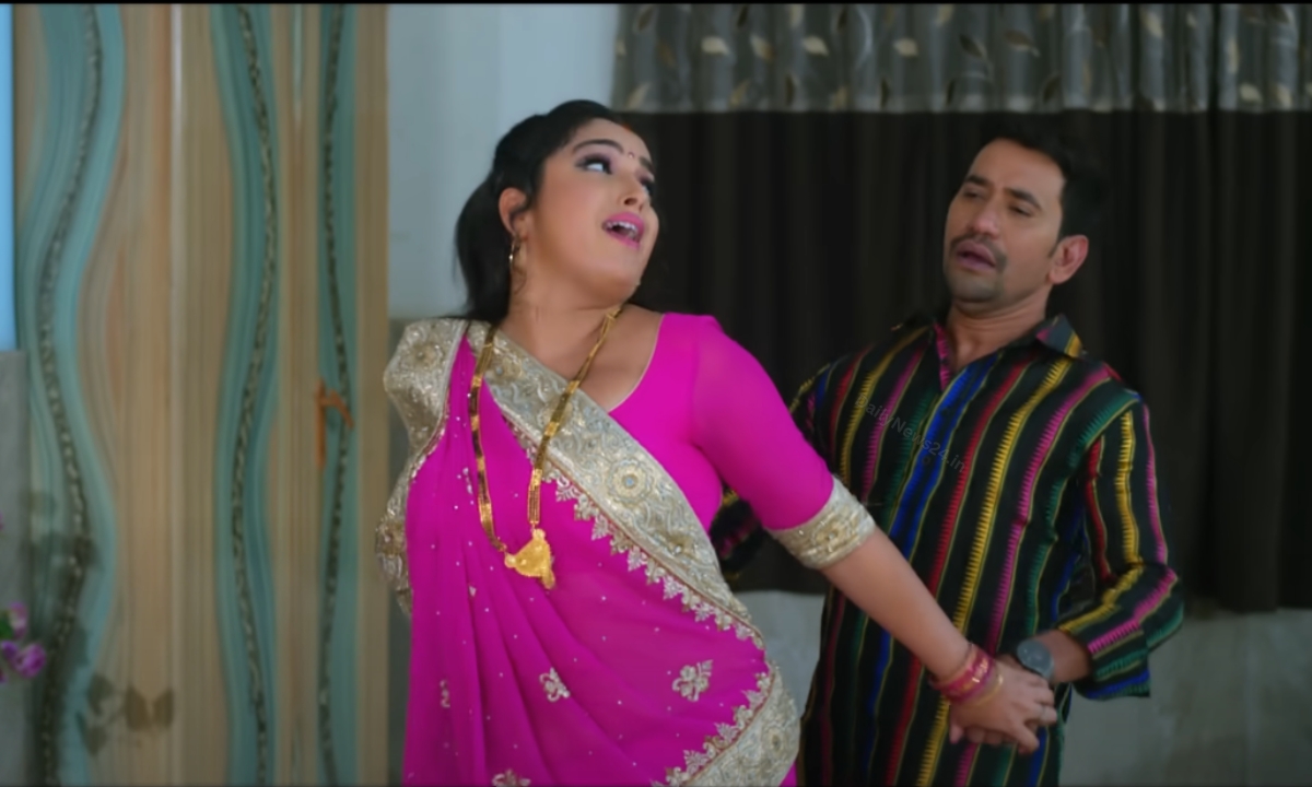 Bhojpuri Song: Nirahua and Amrapali Dubey Romantic Song Dhadak Jala Chhatiya Wins Hearts on YouTube