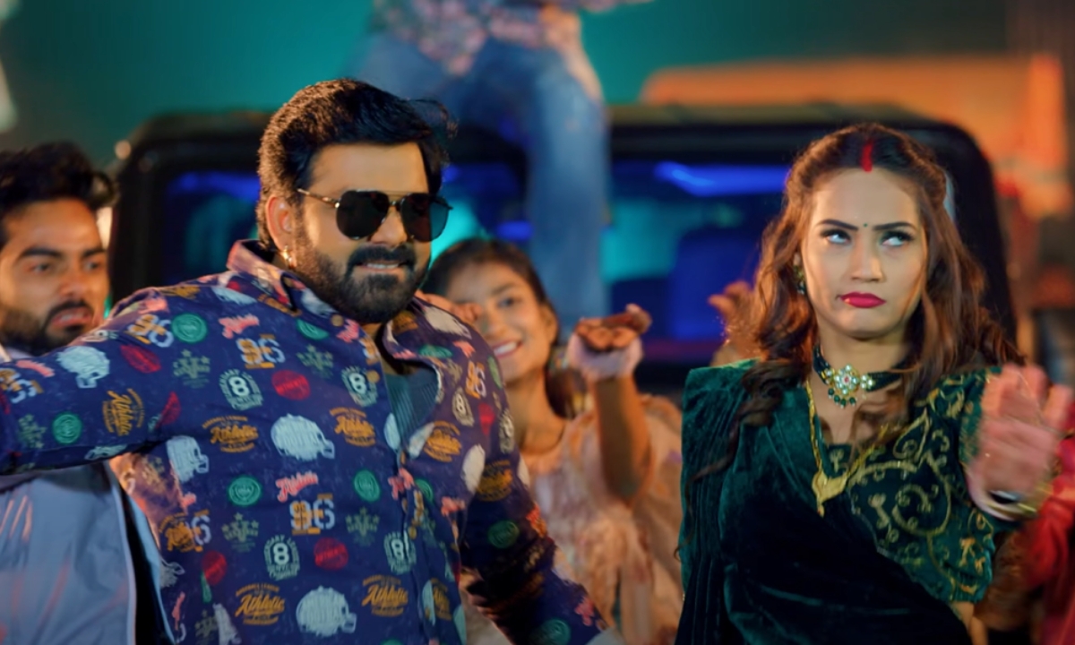 Bhojpuri Song: Pawan Singh and Queen Shalini Sizzling Romance Sets YouTube on Fire Dhani Ho Sab Dhan