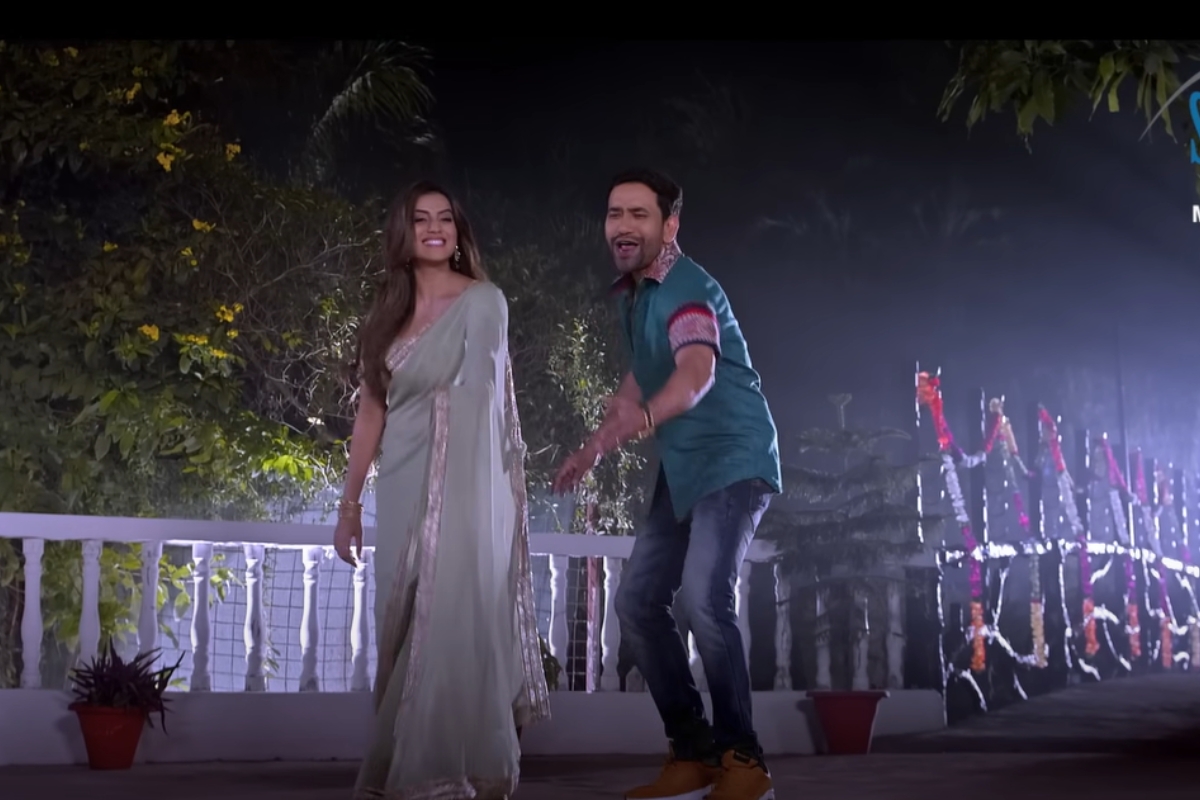 Bhojpuri Song: Romance Reloaded Nirahua and Akshara Singh Shine in Tani Dekhal Kari
