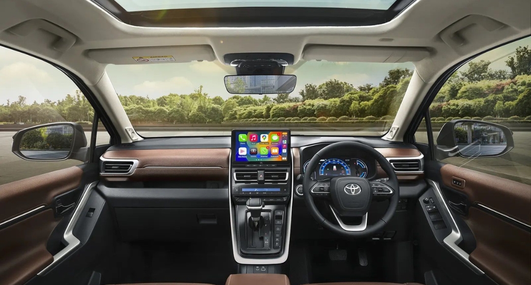 Maruti Invicto The Premium MPV That Redefines Family Travel