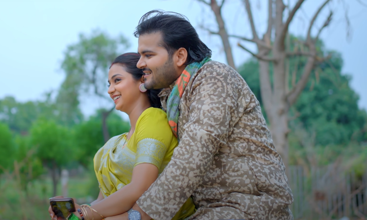 Cycle Upar Saiyan, Kallu and Aastha's heart touching chemistry created a sensation