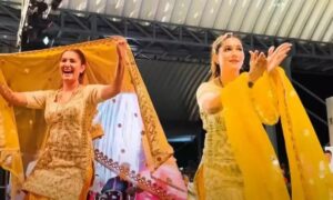 Haryanvi Song: Sapna Choudhary Sets the Stage on Fire with Goli Chal Javegi Dance