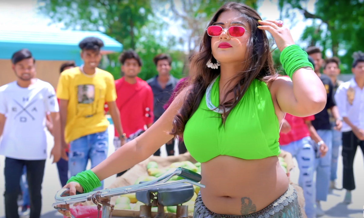 Bhojpuri Song: Khesari Lal Yadav New Hit Aam Ke Swad Sets YouTube on Fire with Romance and Fun