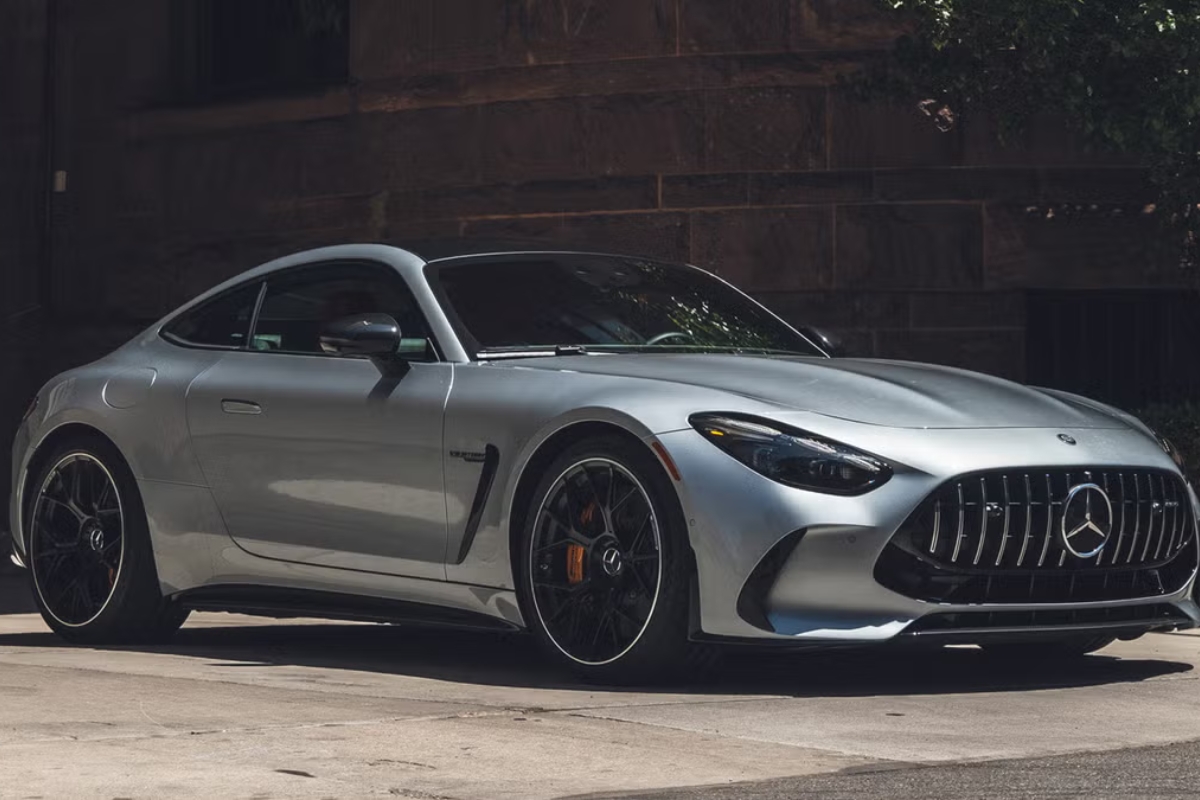 Mercedes AMG GT Black Series A perfect amalgamation of speed, royalty and racing