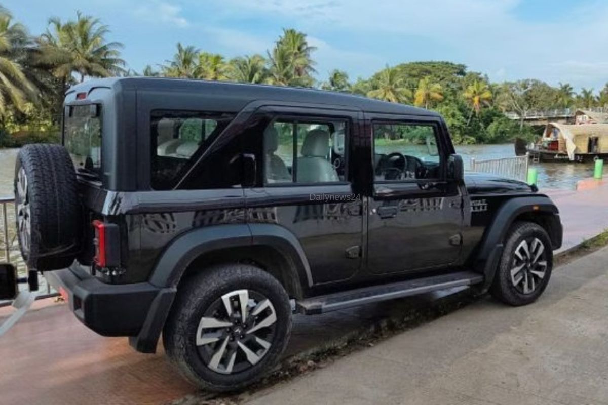 Mahindra Thar ROXX