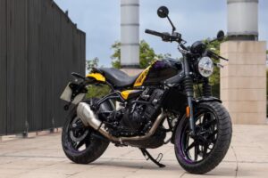Bring Home Royal Enfield Guerrilla 450 with Infinity Features And Classic Look