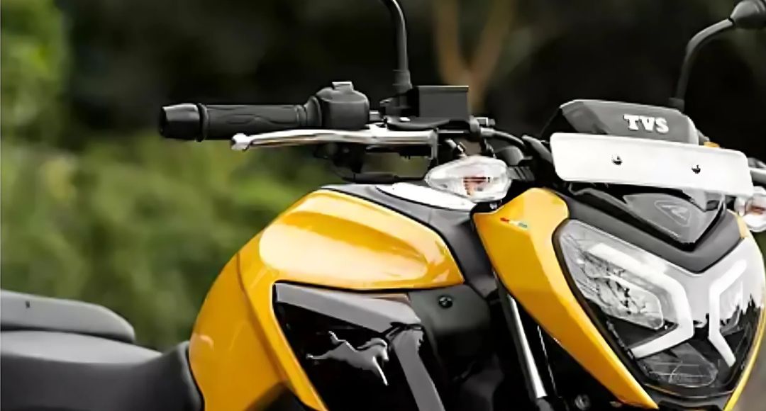 TVS Raider