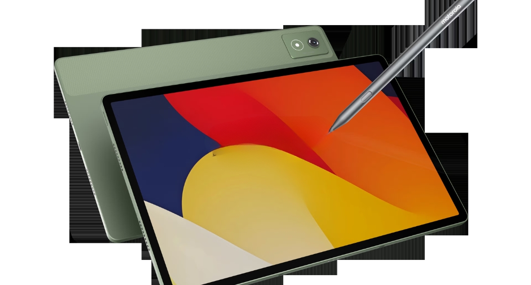 Moto Book 60 Laptop and Moto Pad 60 Pro