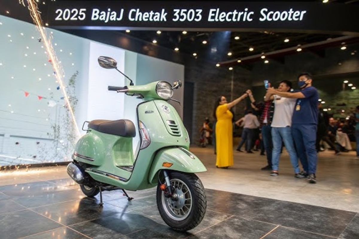 Bajaj Chetak 3503