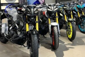 Buy Yamaha MT 15 V2 with Impressive Performance, Get 49 kmpl Mileage