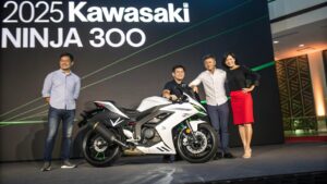 Kawasaki Ninja 300: The Ideal Sportbike for Young Riders