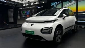 MG Windsor EV: The Ultimate Electric Family MUV with a 449 KM Range