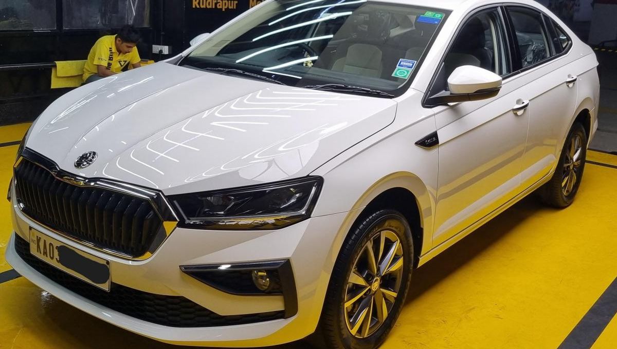 Skoda Slavia: The Perfect Blend of Luxury and Power at ₹15.54 Lakh with 19.36 kmpl Mileage