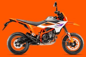 KTM 390 SMC R: A Complete Package of Power, Presence, and Performance