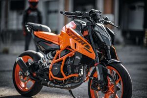 KTM Duke 390: Power, Precision, and Performance at Its Peak at just Rs 297000