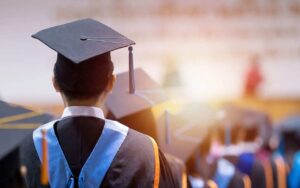 Get a Big Stipend! 5 Best Scholarships After High School Open for Everyone