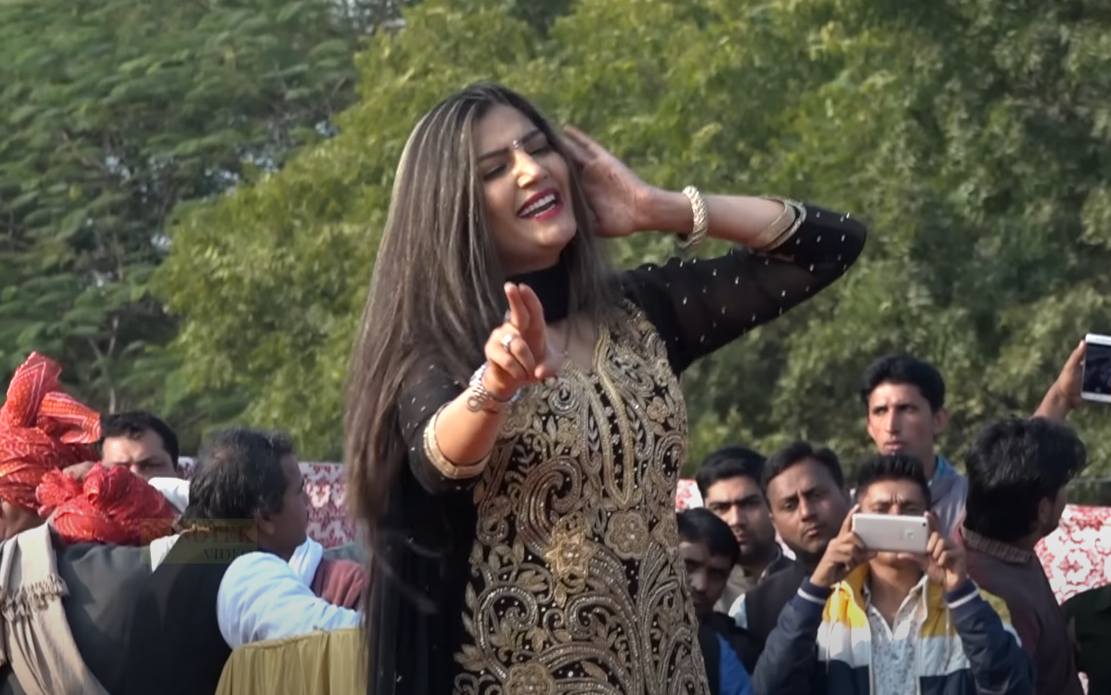 Haryanvi Song: Sapna Choudhary Sets the Stage on Fire with Tere Bol Rasile Marjani
