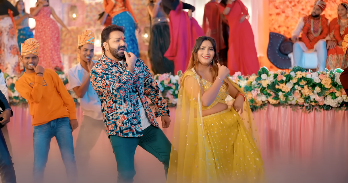 Bhojpuri Song: Bhojpuri Favorite Pair is Back Piyar Farak Wali 2 Rules Fans Hearts