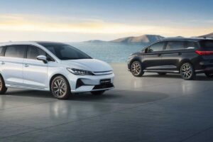 BYD eMAX 7: Where Family Comfort Meets the Power of Tomorrow