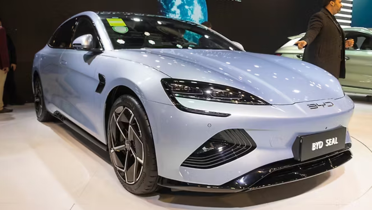 BYD Seal: The Future of Electric Sedans with Powerful Performance and Impressive Range