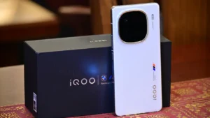 IQOO 12 5G Phone Gets ₹11,000 Discount in Flipkart Big Billion Days Sale