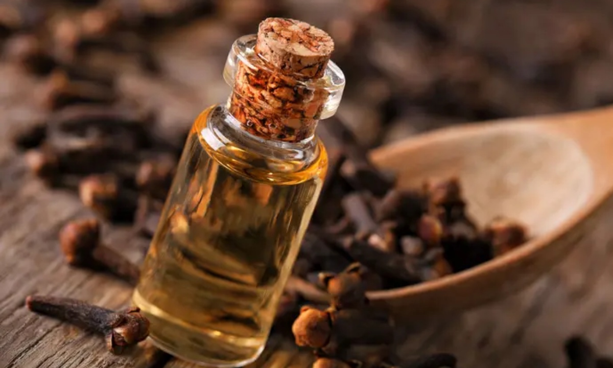 Clove Water For Hair